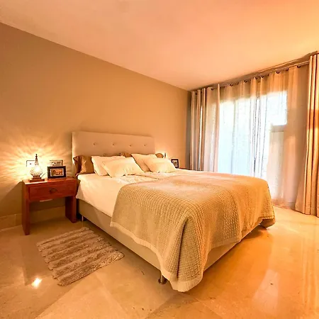 Lägenhet Golf Gardens Elegant 2 Bedroom With Tropical Garden Views Walk To Marbella