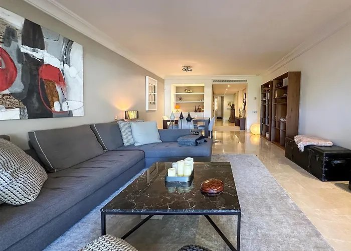 Golf Gardens Elegant 2 Bedroom With Tropical Garden Views Walk To Lejlighed *