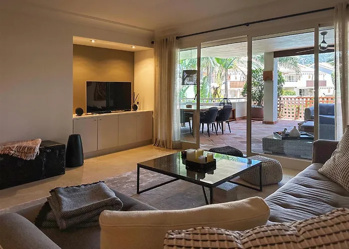 Golf Gardens Elegant 2 Bedroom With Tropical Garden Views Walk To * ماربيا